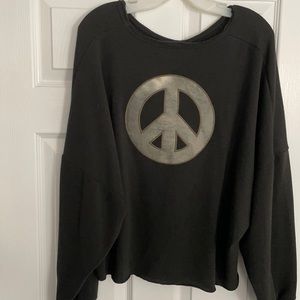 Vintage Havana black long sleeve army peace sign